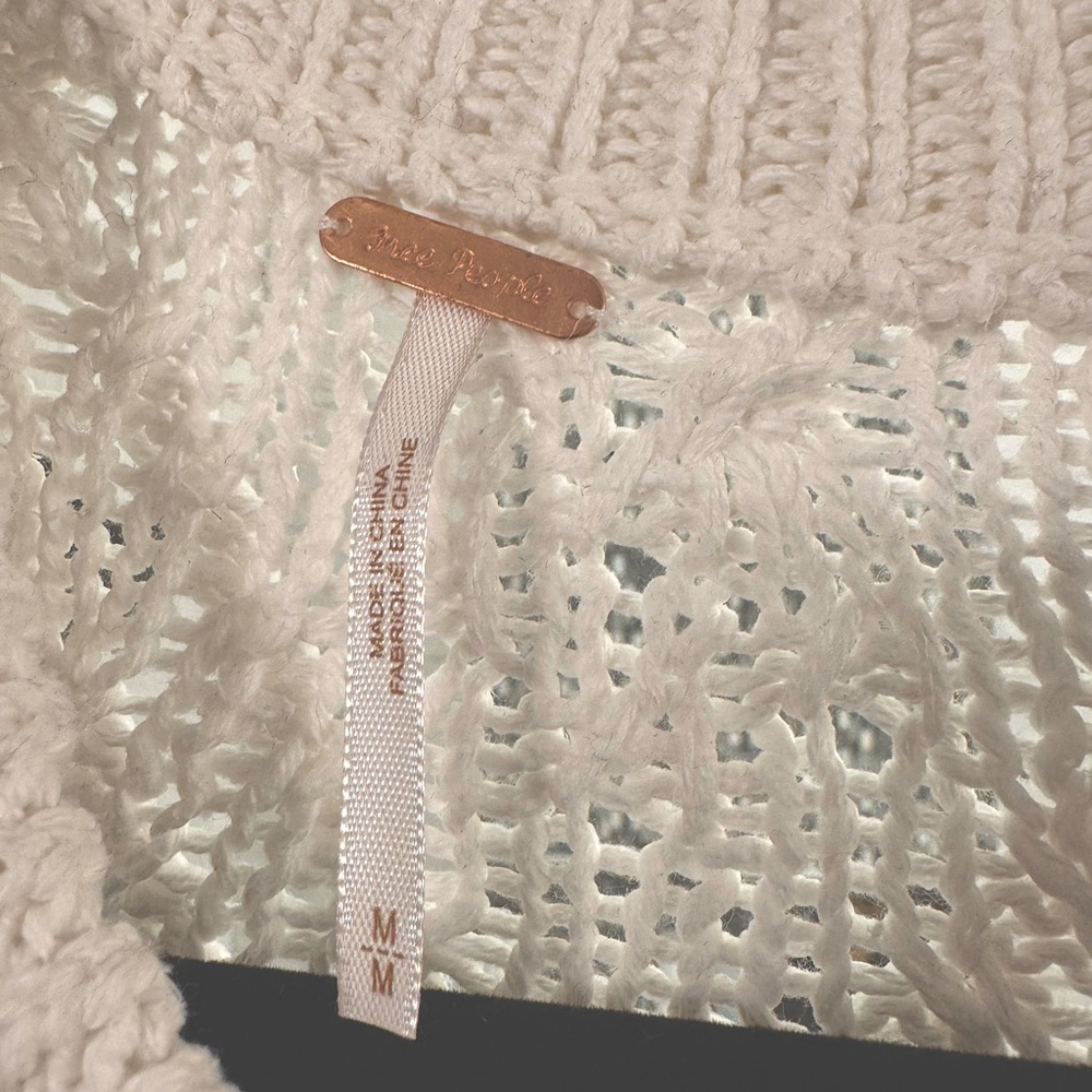 White Cable Knit Sweater size M free people - Picture 2 of 3